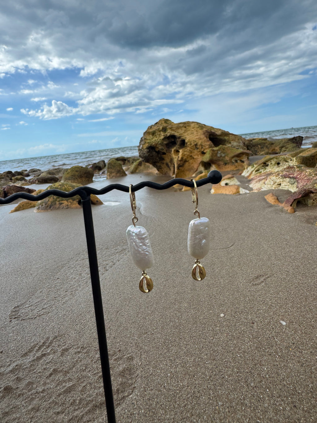 Cowrie charm pearl earrings