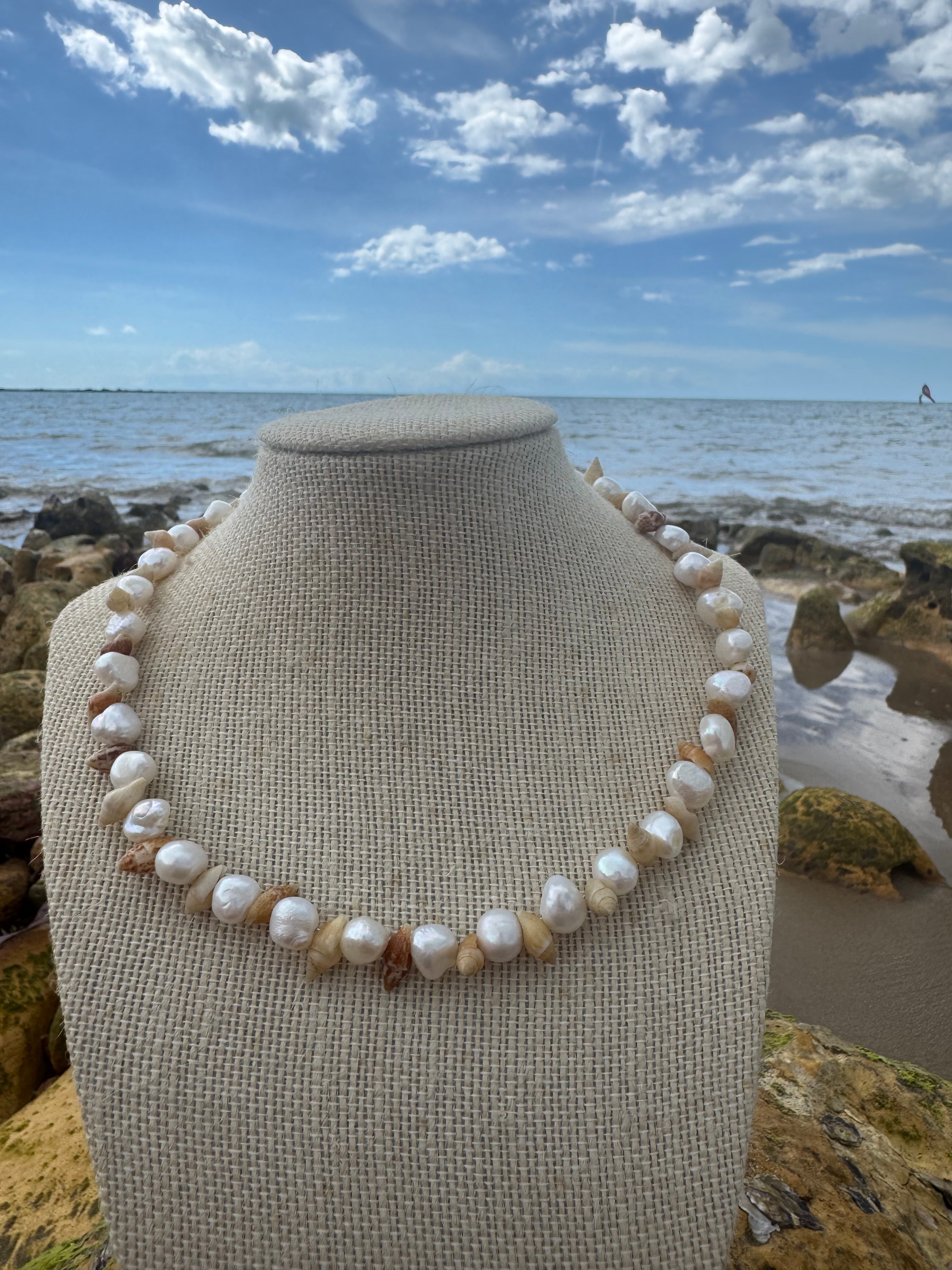 Pearl and mini shell choker