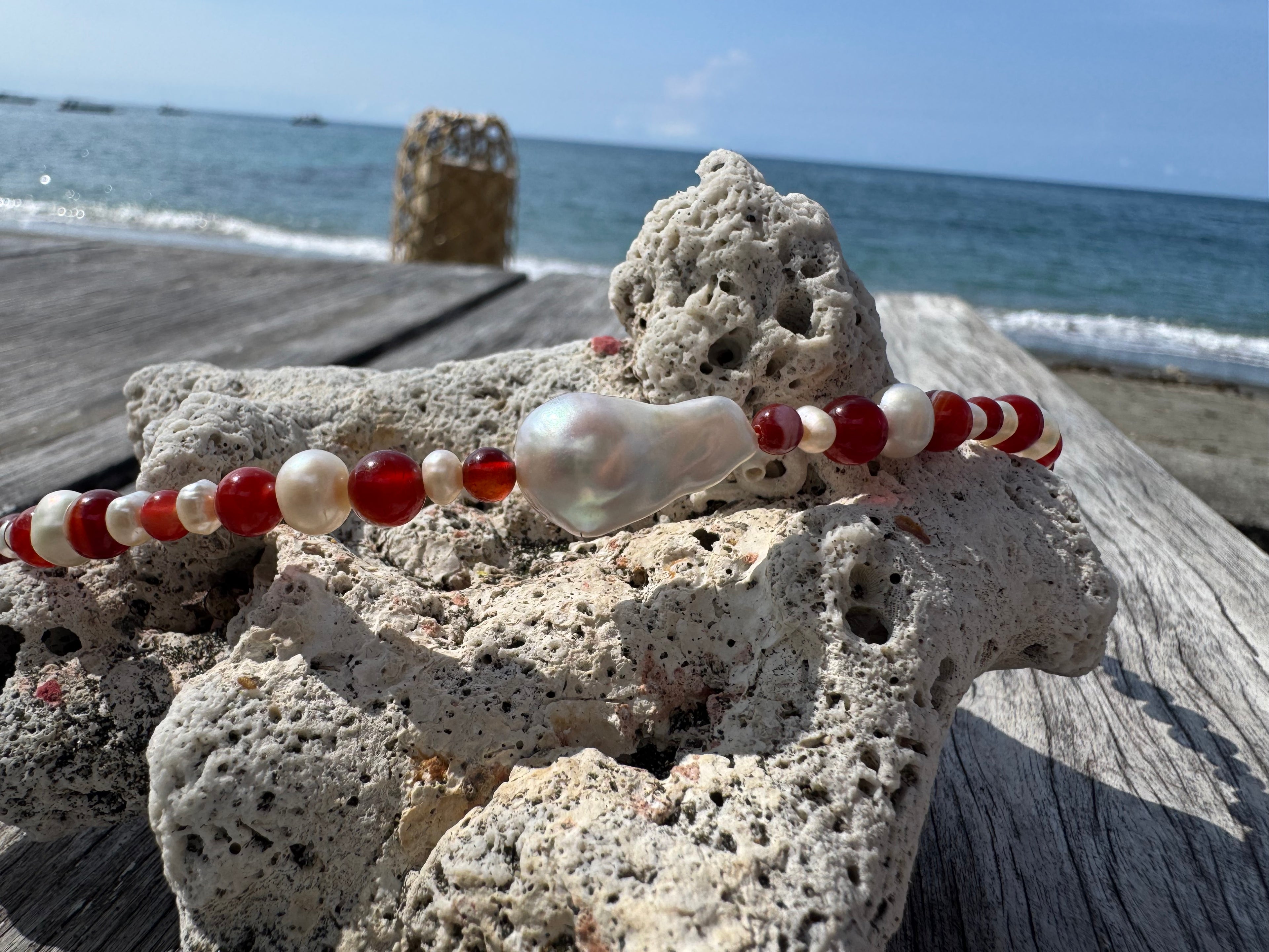 Carnelian and baroque pearl choker